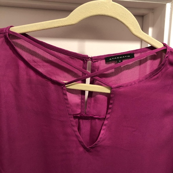 Fushsia color blouse - Picture 2 of 3
